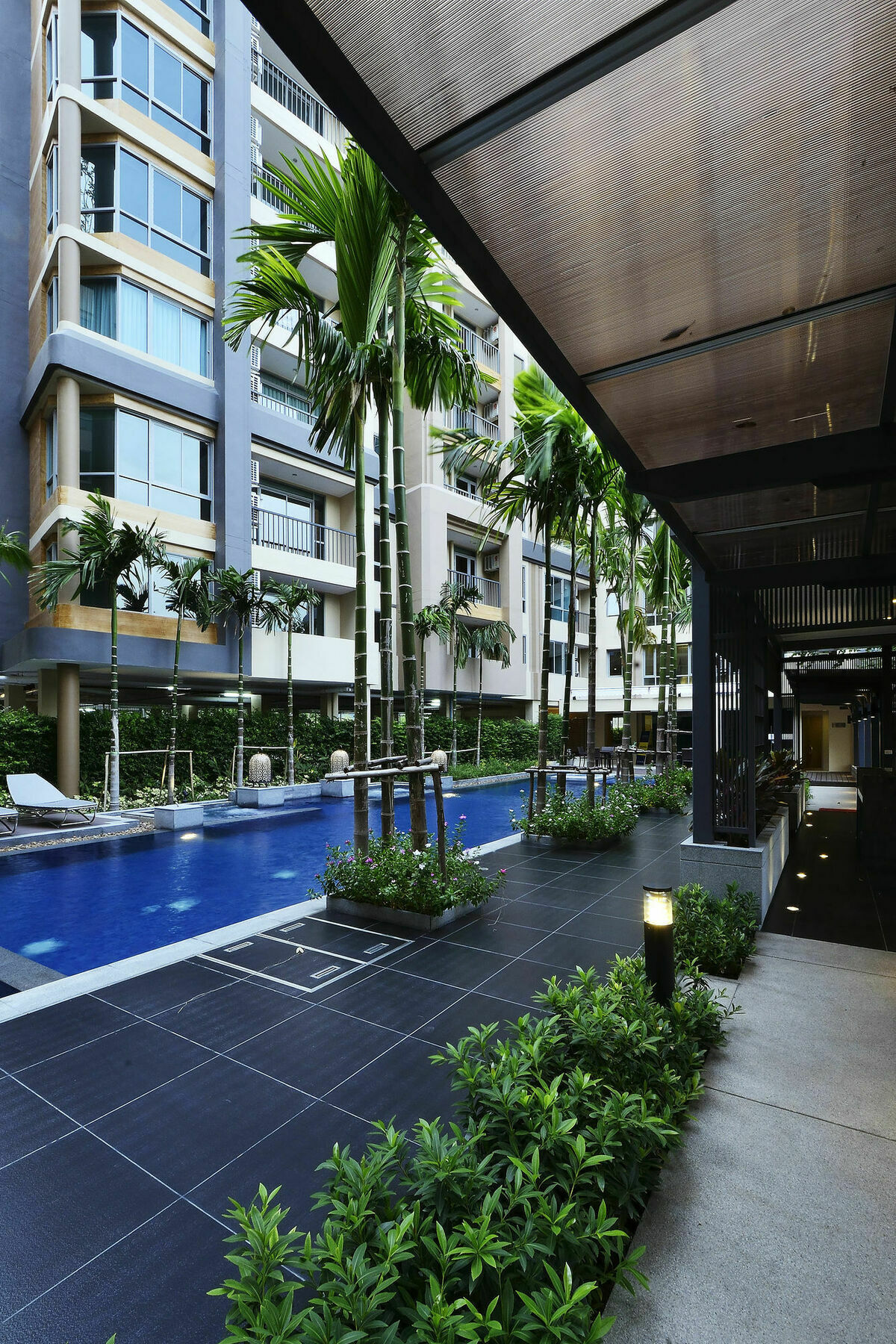 Siamese Nanglinchee Lägenhet Bangkok Exteriör bild